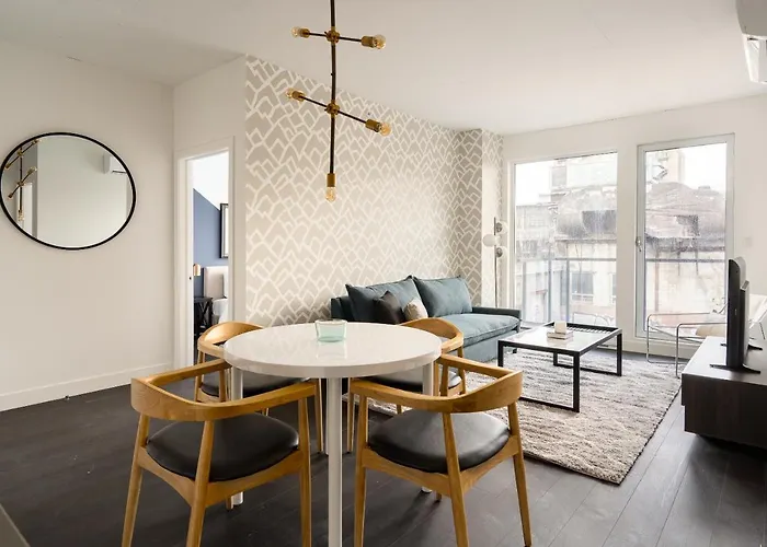 Beautiful Griffintown Suites By Sonder