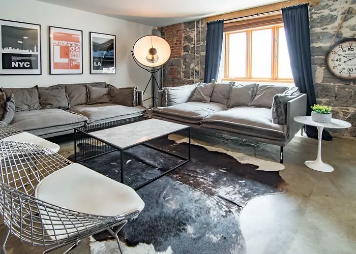 1800S Heritage Loft In Old Montreal By Nuage