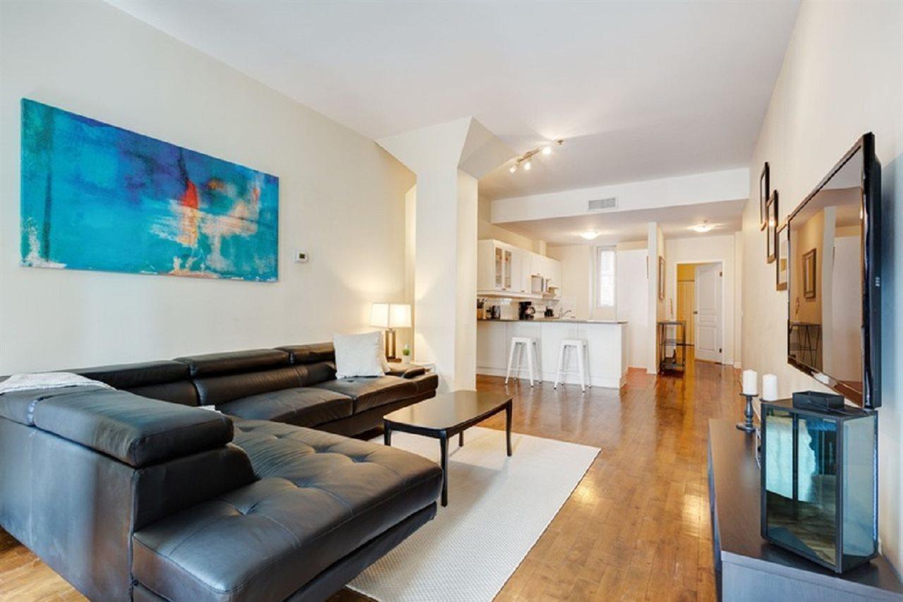 Hotel Downtown On De La Montagne By Hometrotting 3*