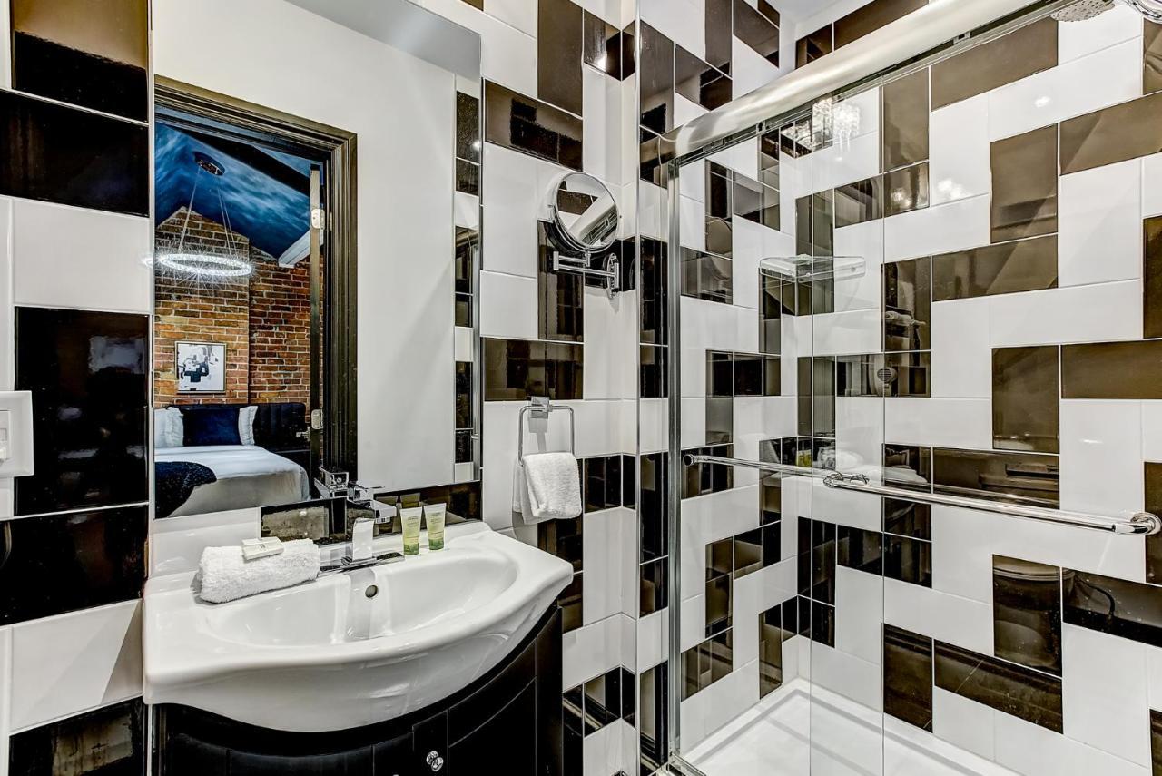 Musees Studio Deliuxe Stays Boutic Style - *