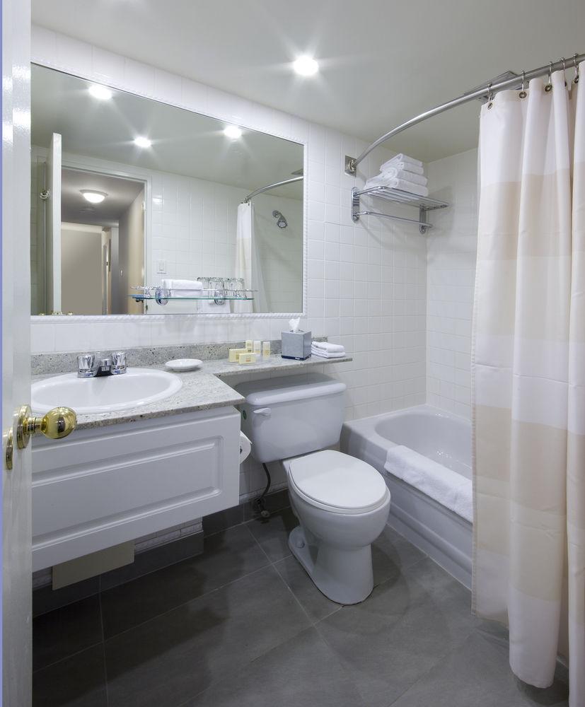 By Marriott Westmount Hotel