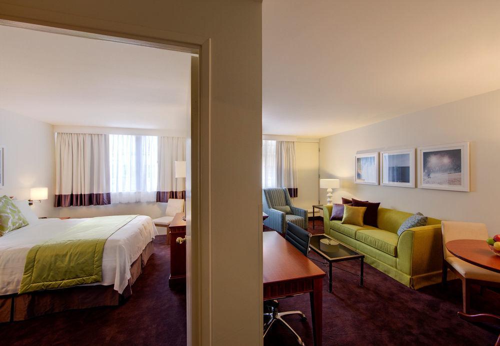 By Marriott Westmount Hotel