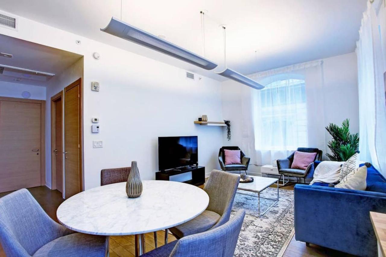 Apartment Stella Stays Stylish & Historic Old Netflix Montreal