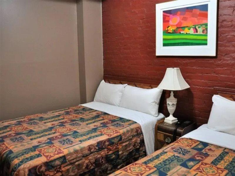 Ste-catherine Hotel Montreal