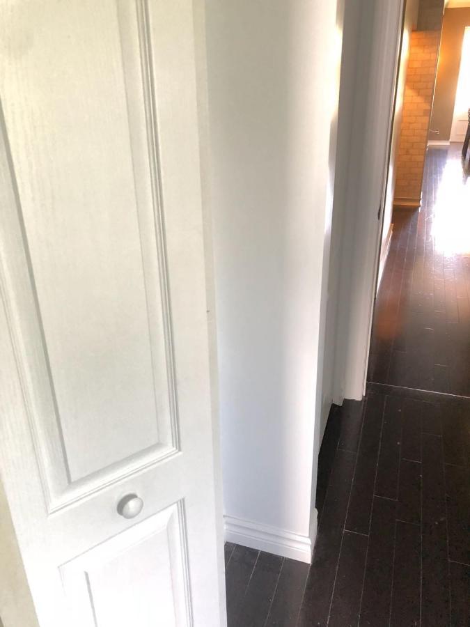1220 Rue Saint-marc