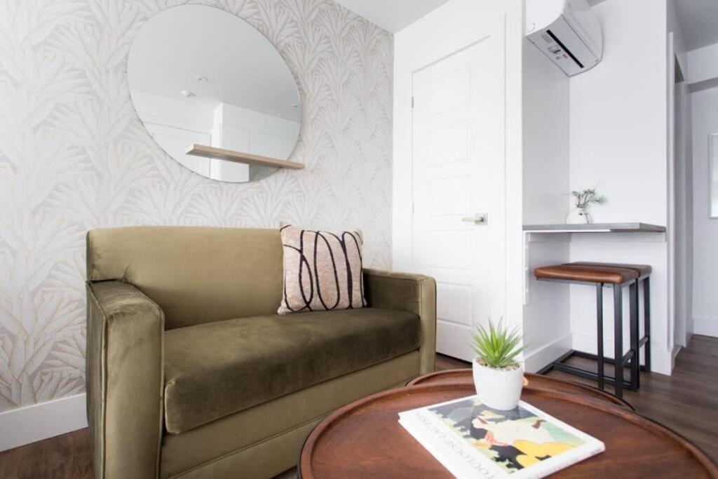 Apartment Wonderful In Little Italy With Full Bath By Den *