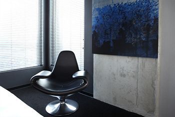 Alt Hotel 3*