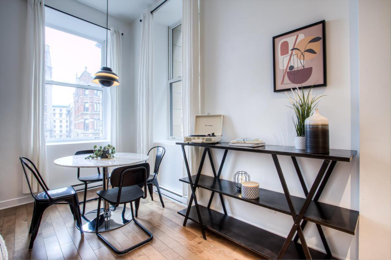Stella Stays Magnificent Old Netflix Apartment Montreal