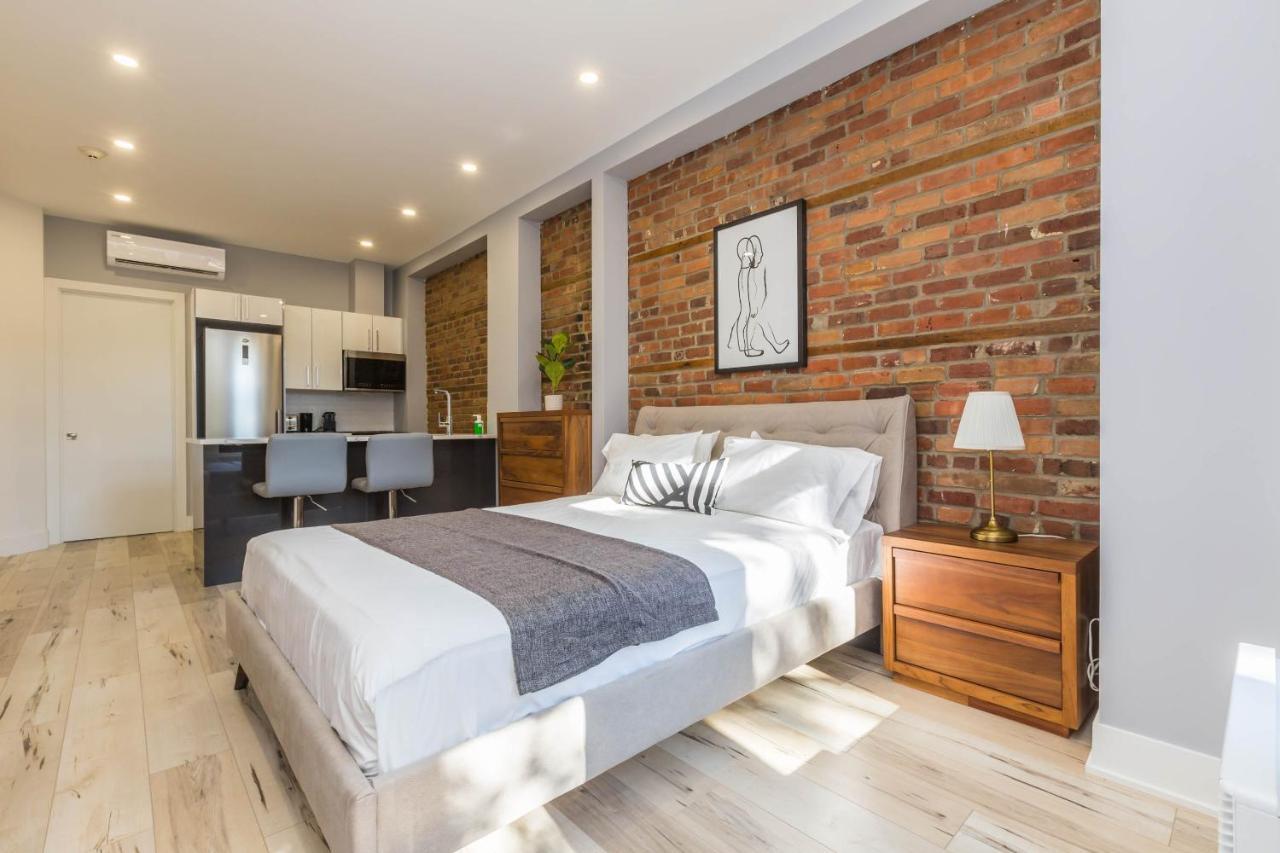 Apartment Lofts Du Parc Lahaie Montreal