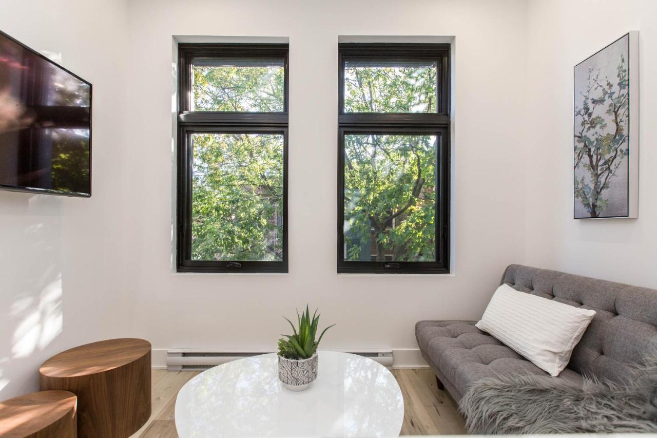 Apartment Lofts Du Parc Lahaie Montreal