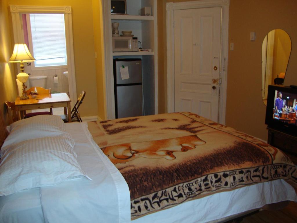 Hotel & Suites Place Des Arts Montreal