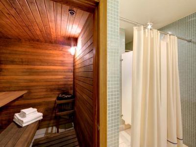 By Marriott Westmount Hotel