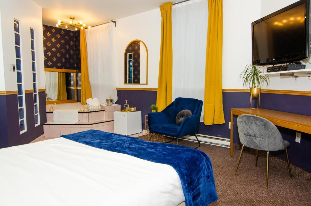 Dorion Hotel