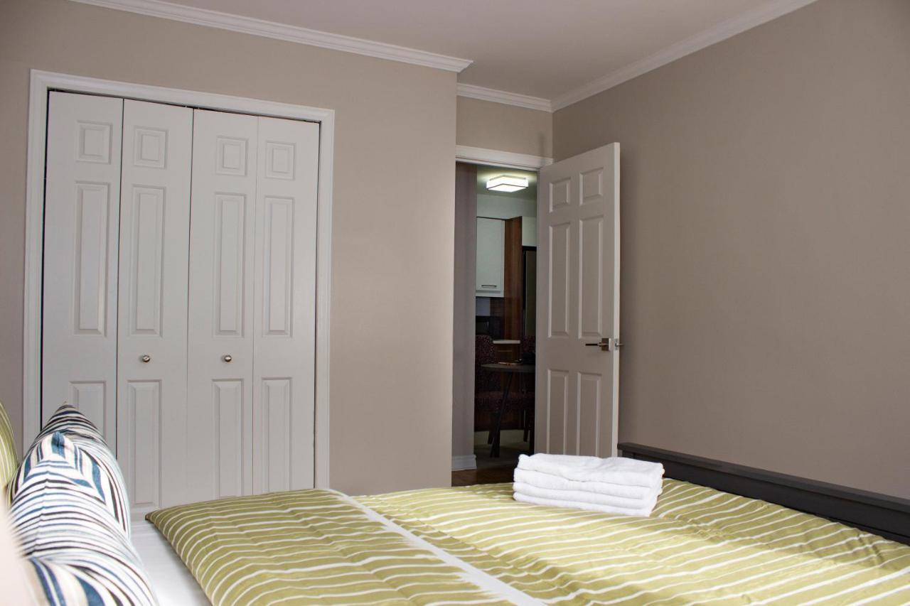 Apartment Shiny Spacious With Perfect View In Crescent Montreal