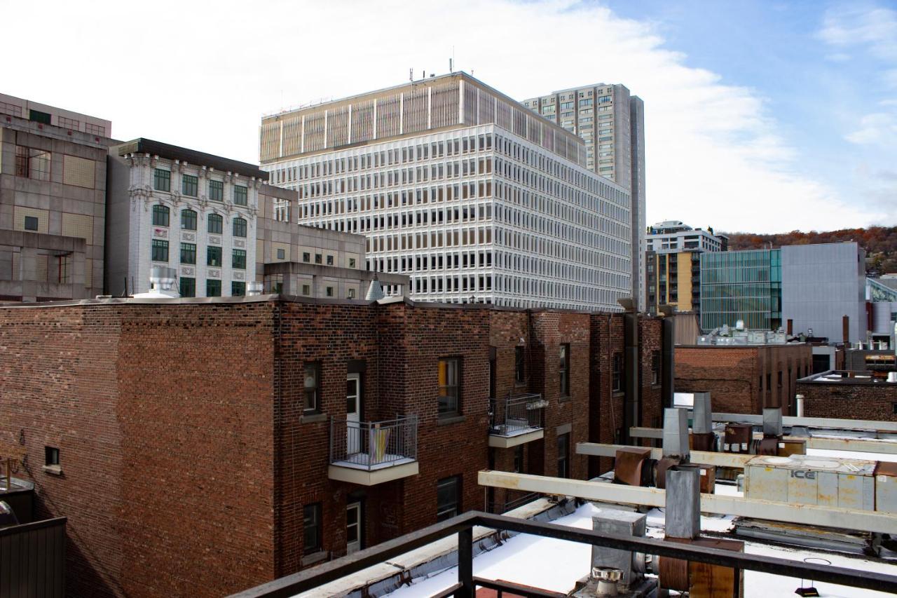 Shiny Spacious With Perfect View In Crescent Montreal
