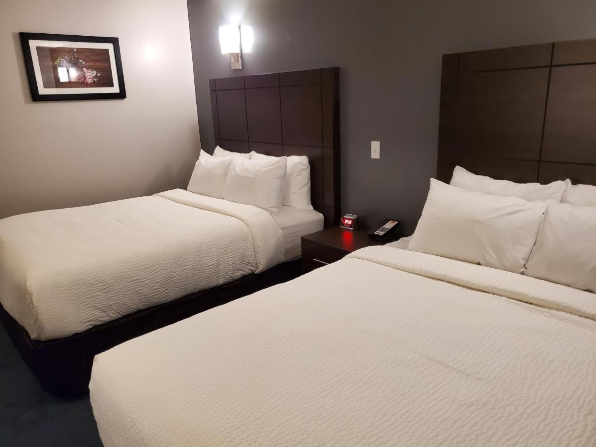 Econo Hotel 2*
