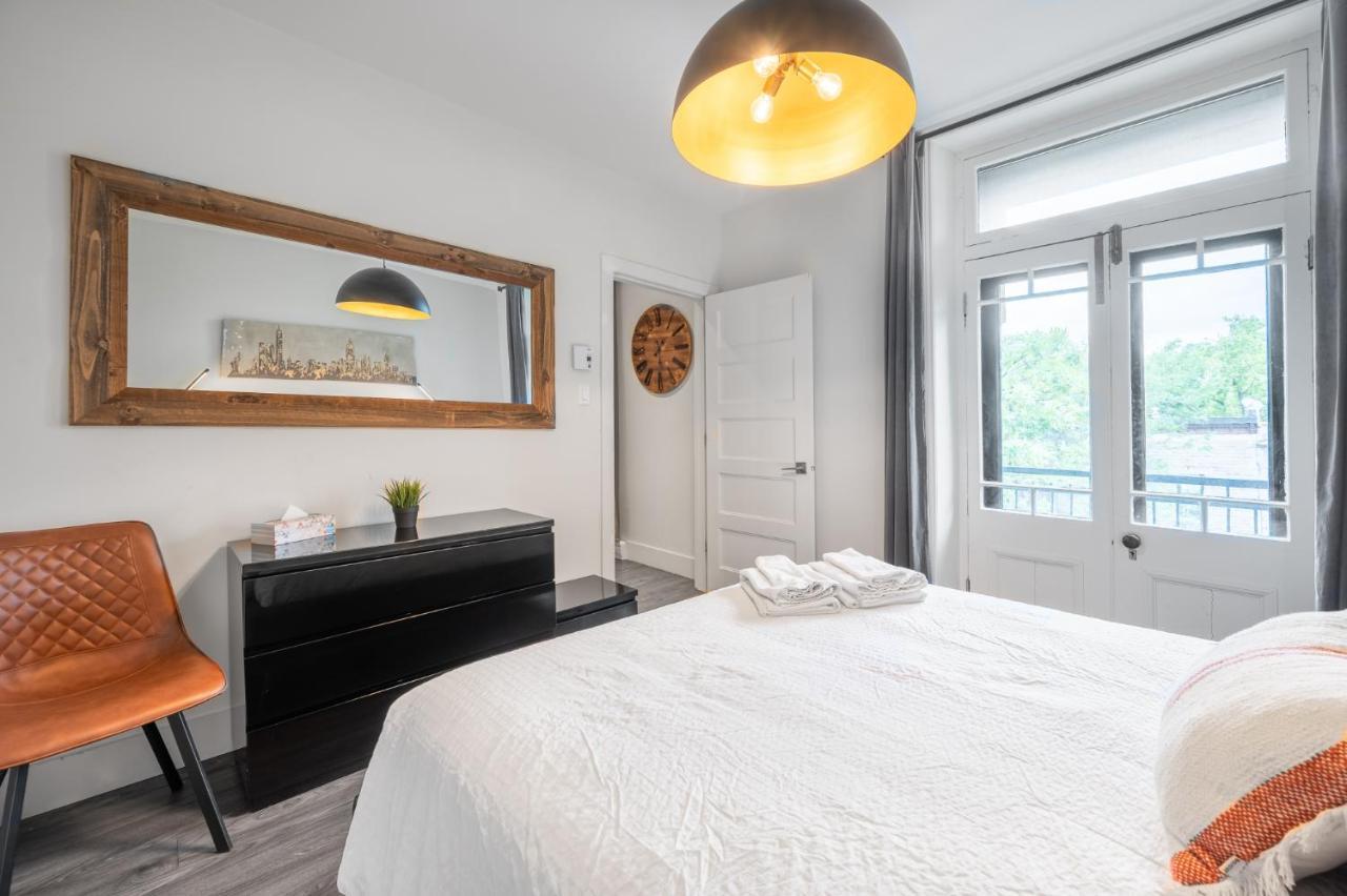 Apartment Styled 2 Bedroom On St-denis Street