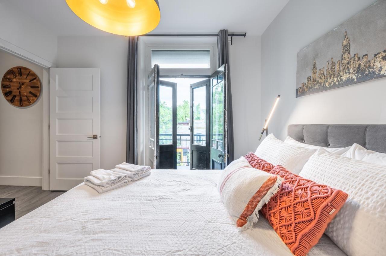 Apartment Styled 2 Bedroom On St-denis Street Montreal