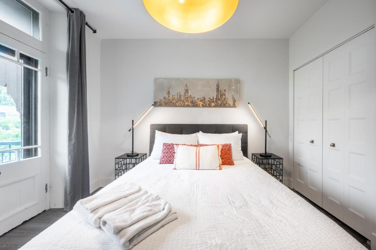 Apartment Styled 2 Bedroom On St-denis Street *