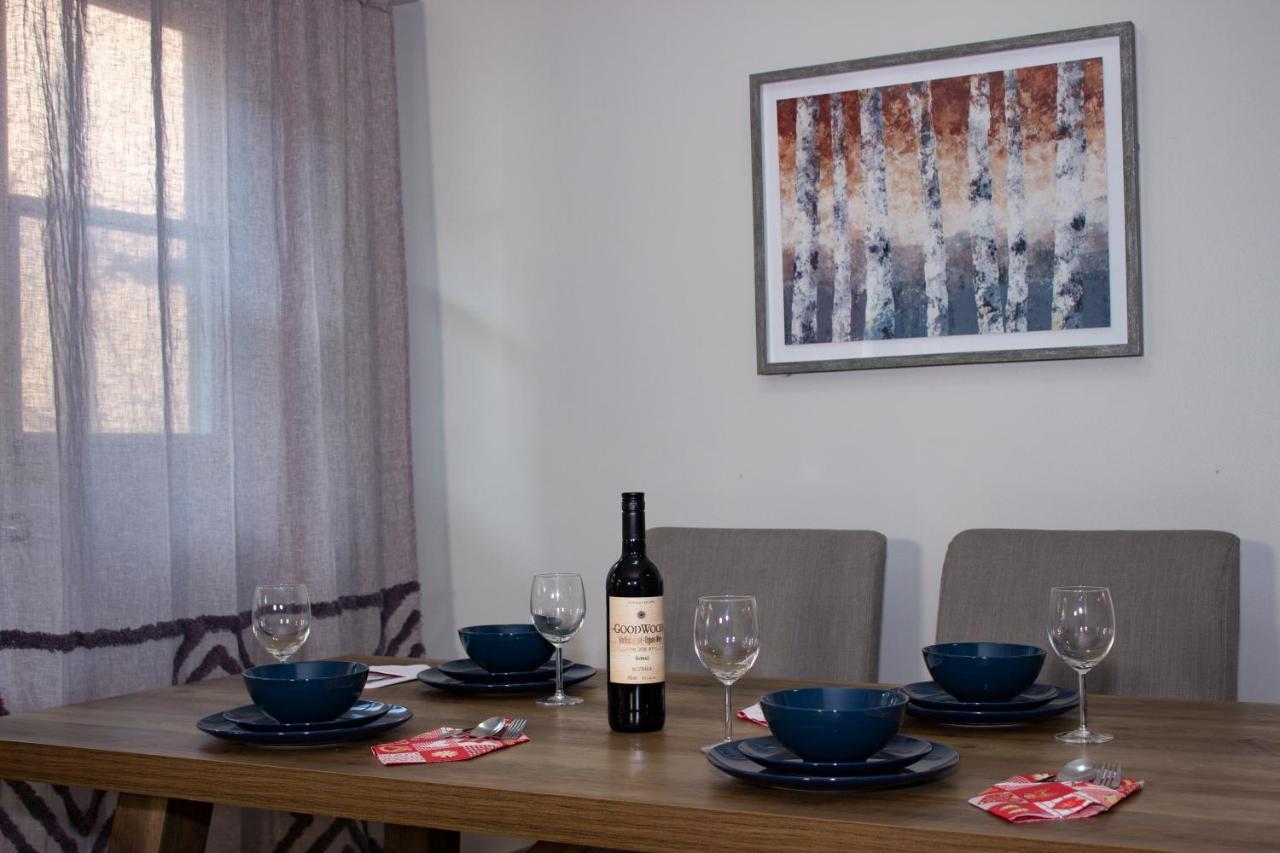 Shiny Spacious With Perfect View In Crescent