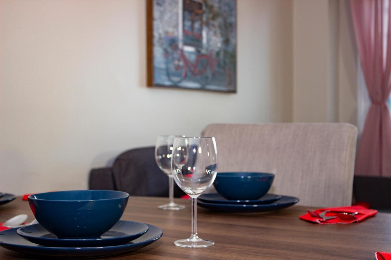 Apartment Shiny Spacious With Perfect View In Crescent Montreal