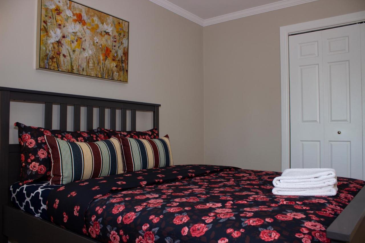 Shiny Spacious With Perfect View In Crescent Apartment *