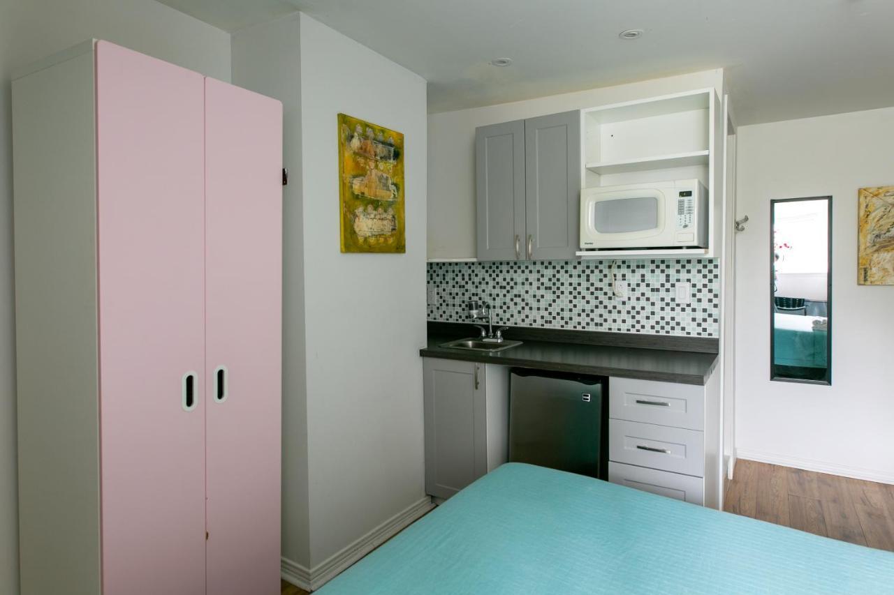 & Espace Confort 3* Montreal