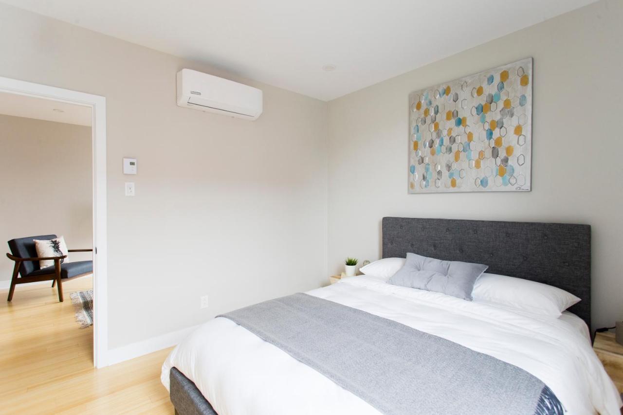 Trendy Little Italy 3 Bedroom By Den * Montreal