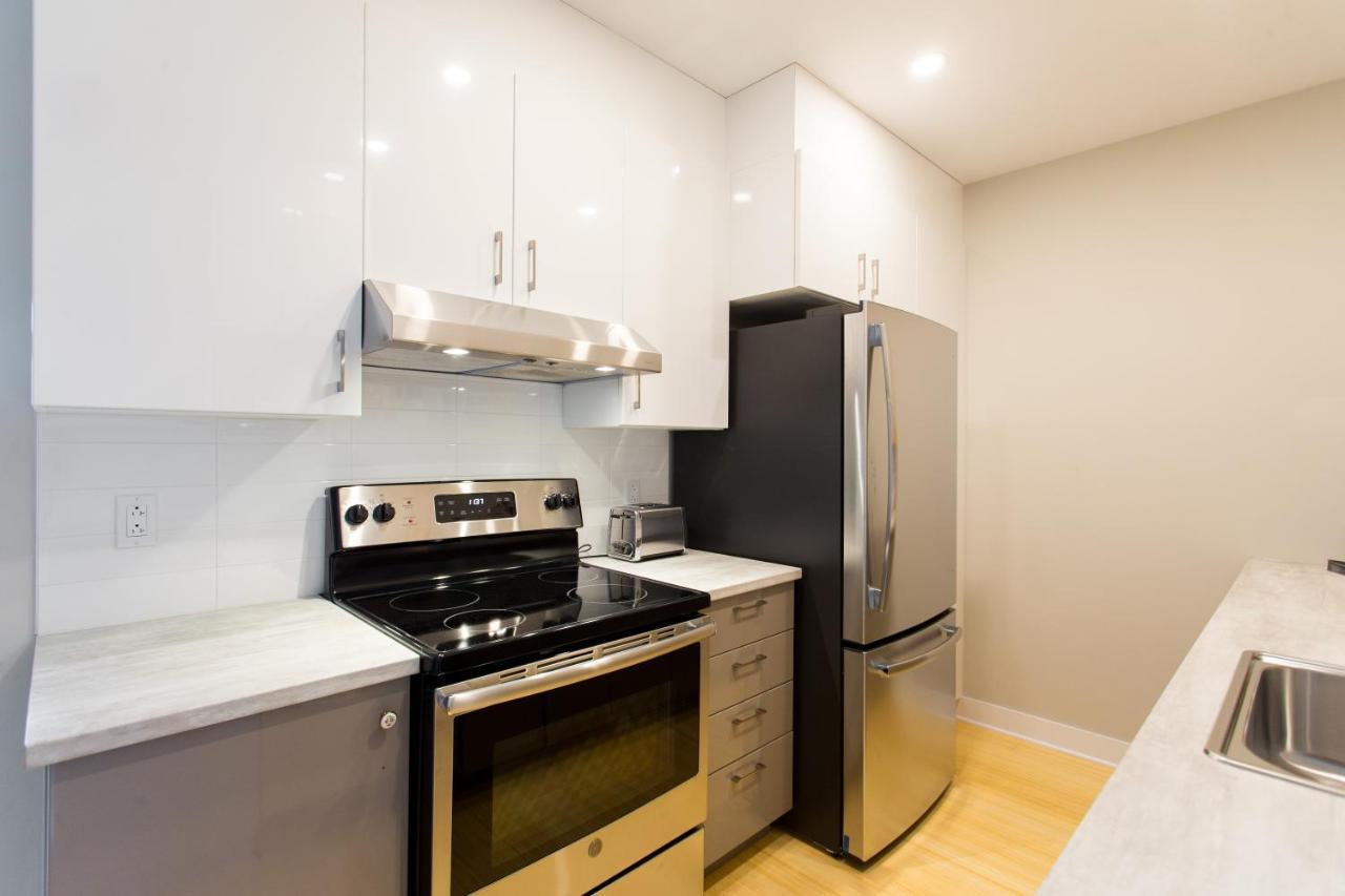 Apartment Trendy Little Italy 3 Bedroom By Den Montreal