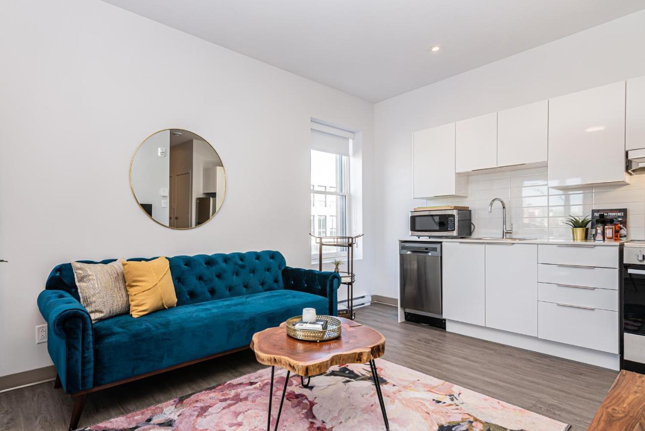 Apartment Huge New Flat Well Located Closed On St-denis Street By Den *
