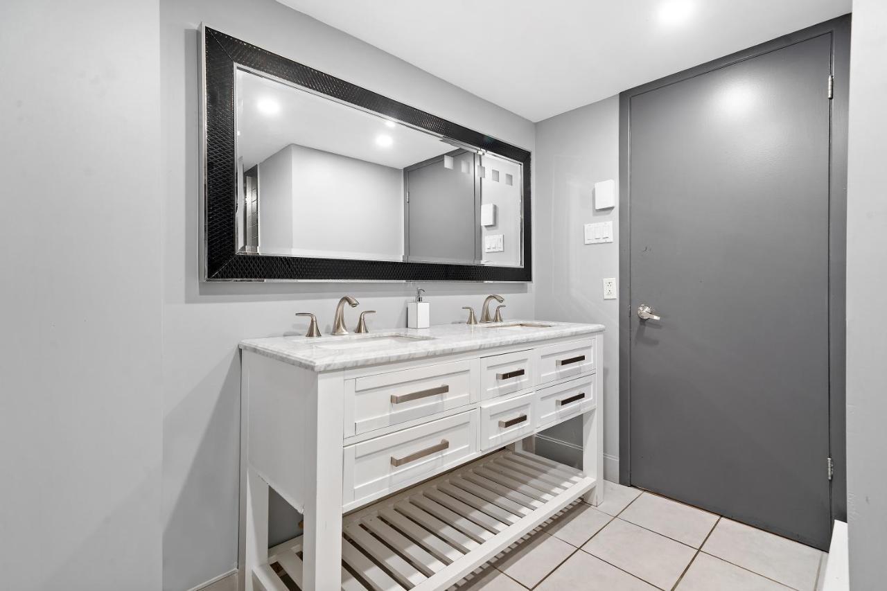 Le Moyen By Restavio * Montreal