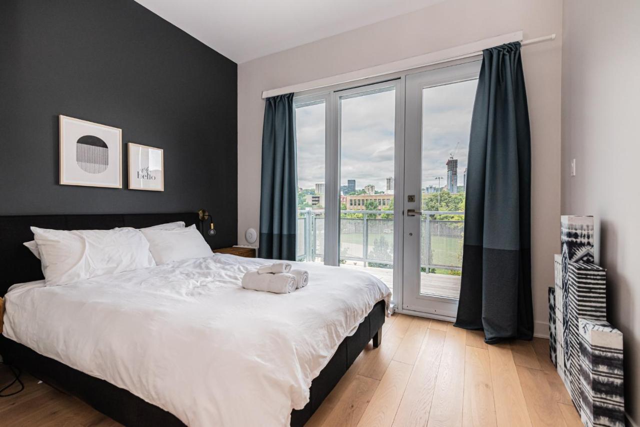 Apartment Elegant & Perfectly Located By Atwater Market By Den Stays Montreal