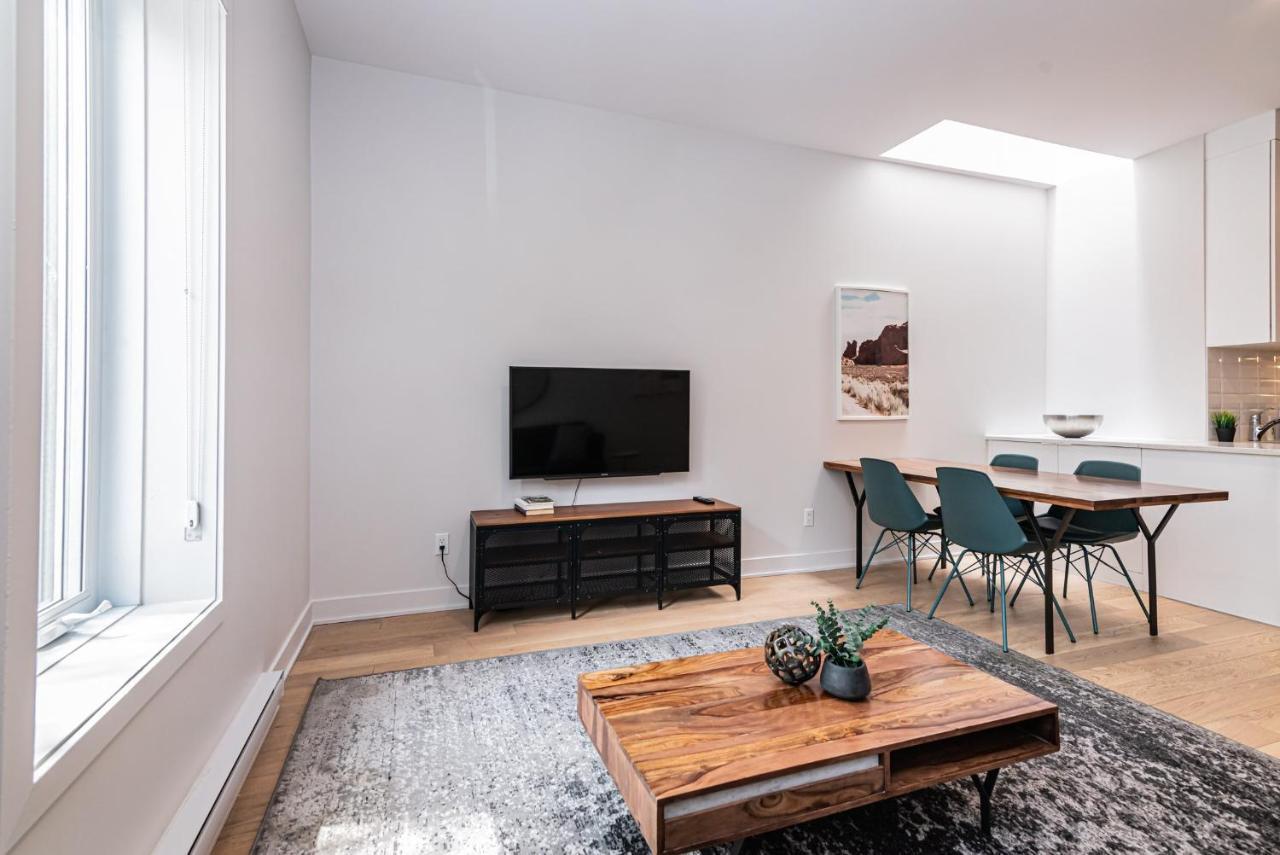 Cool And Clean Flat By Atwater Market By Den Stays *