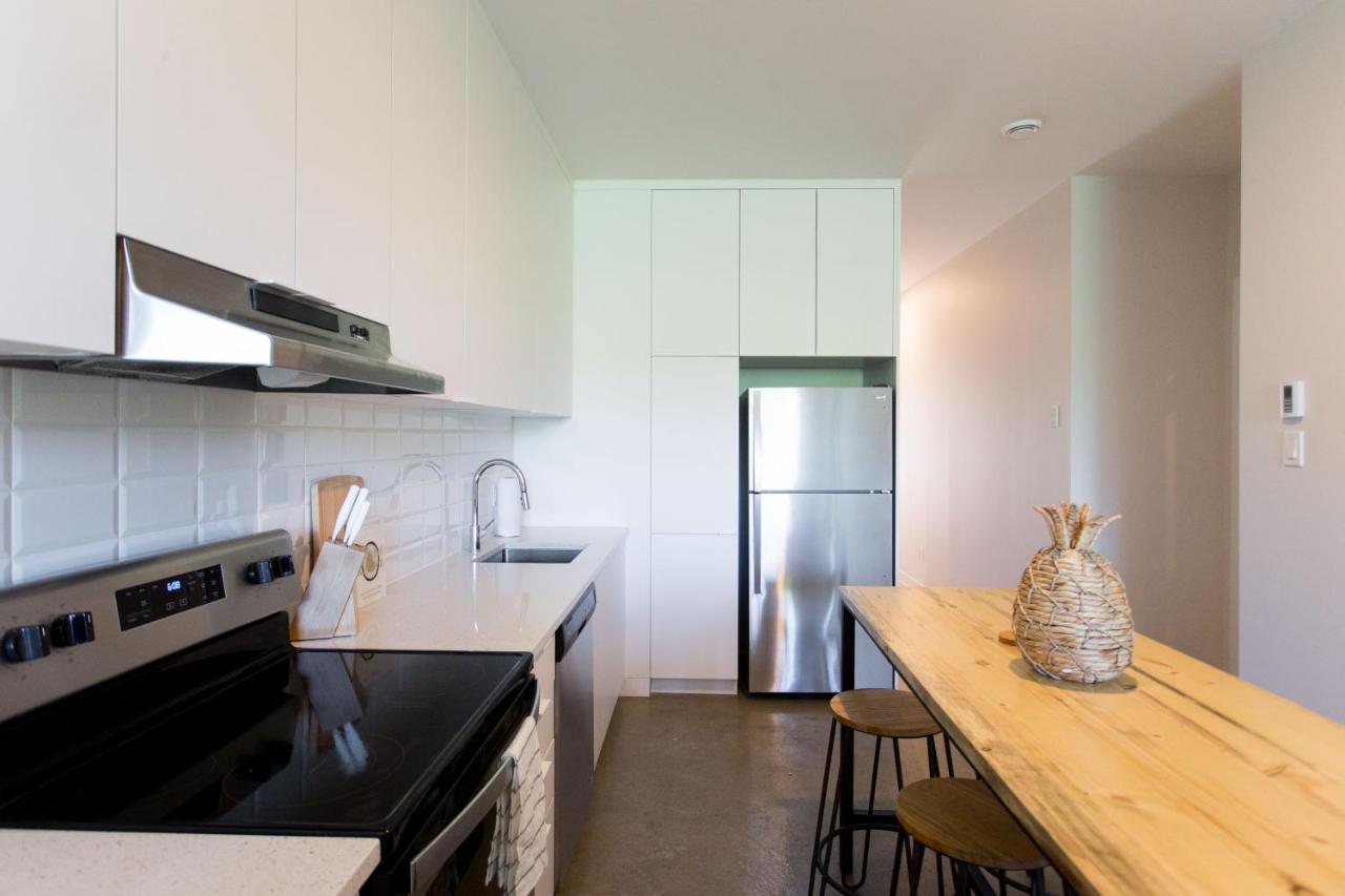 Huge & Swanky By Atwater Market By Den Stays Montreal