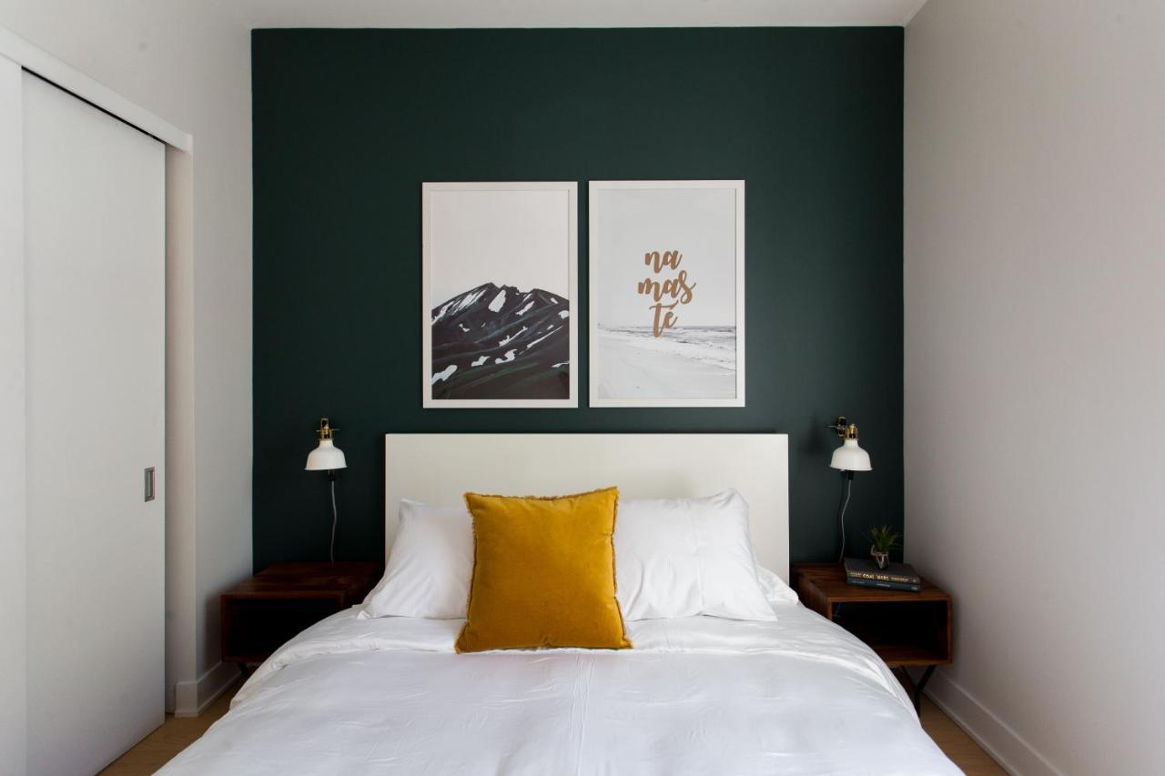 Huge & Swanky By Atwater Market By Den Stays Apartment Montreal