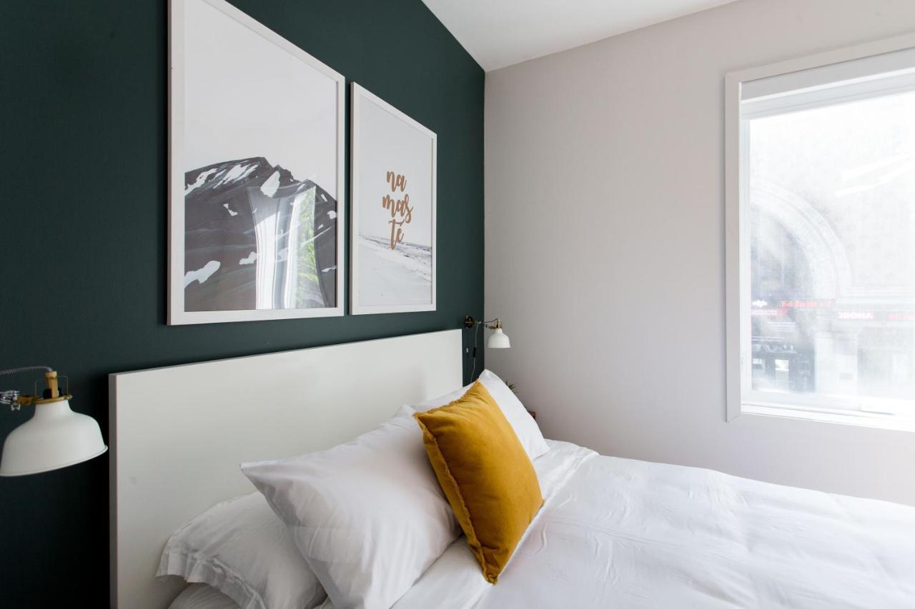 Apartment Huge & Swanky By Atwater Market By Den Stays *