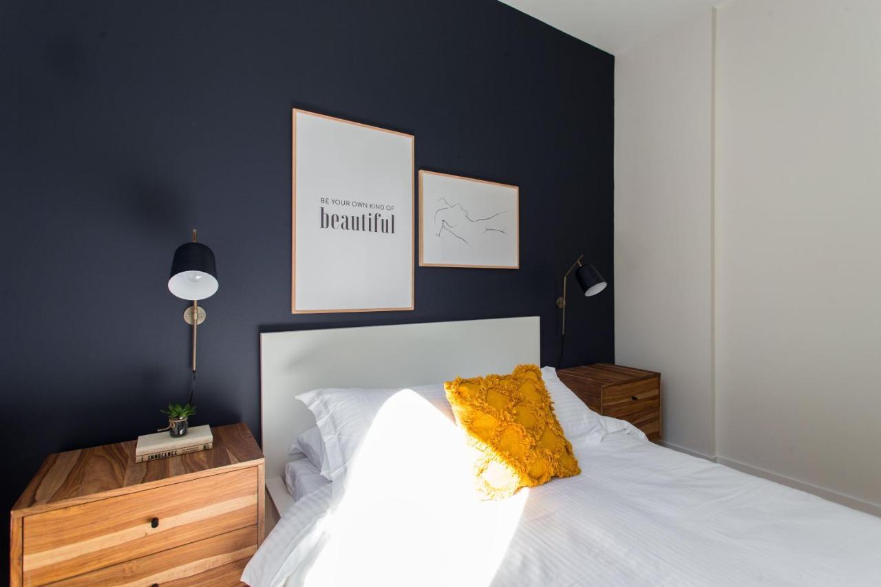 Apartment Huge & Swanky By Atwater Market By Den Stays *