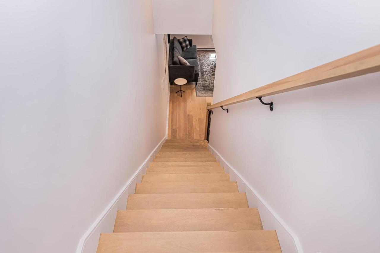 Cool And Clean Flat By Atwater Market By Den Stays Montreal