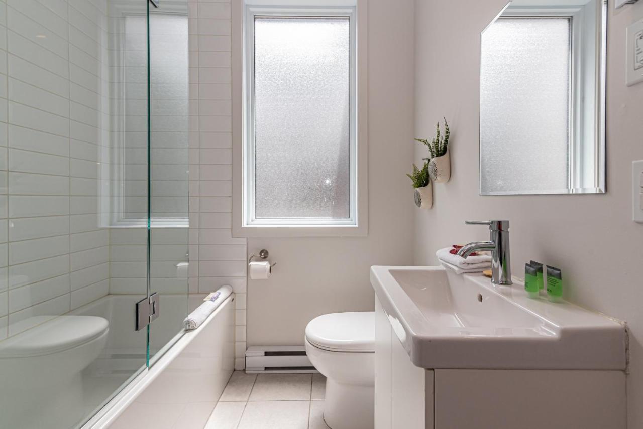Apartment Cool And Clean Flat By Atwater Market By Den Stays *
