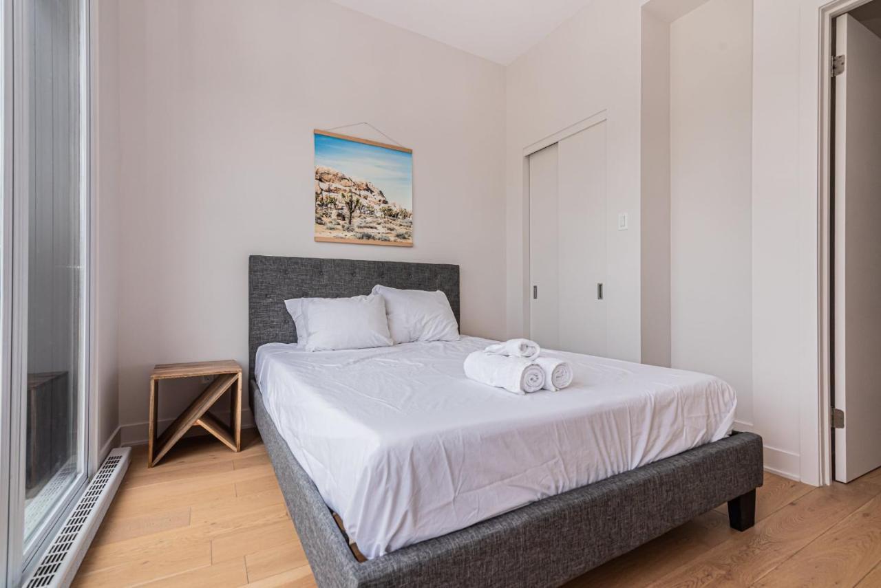 Cool And Clean Flat By Atwater Market By Den Stays * Montreal