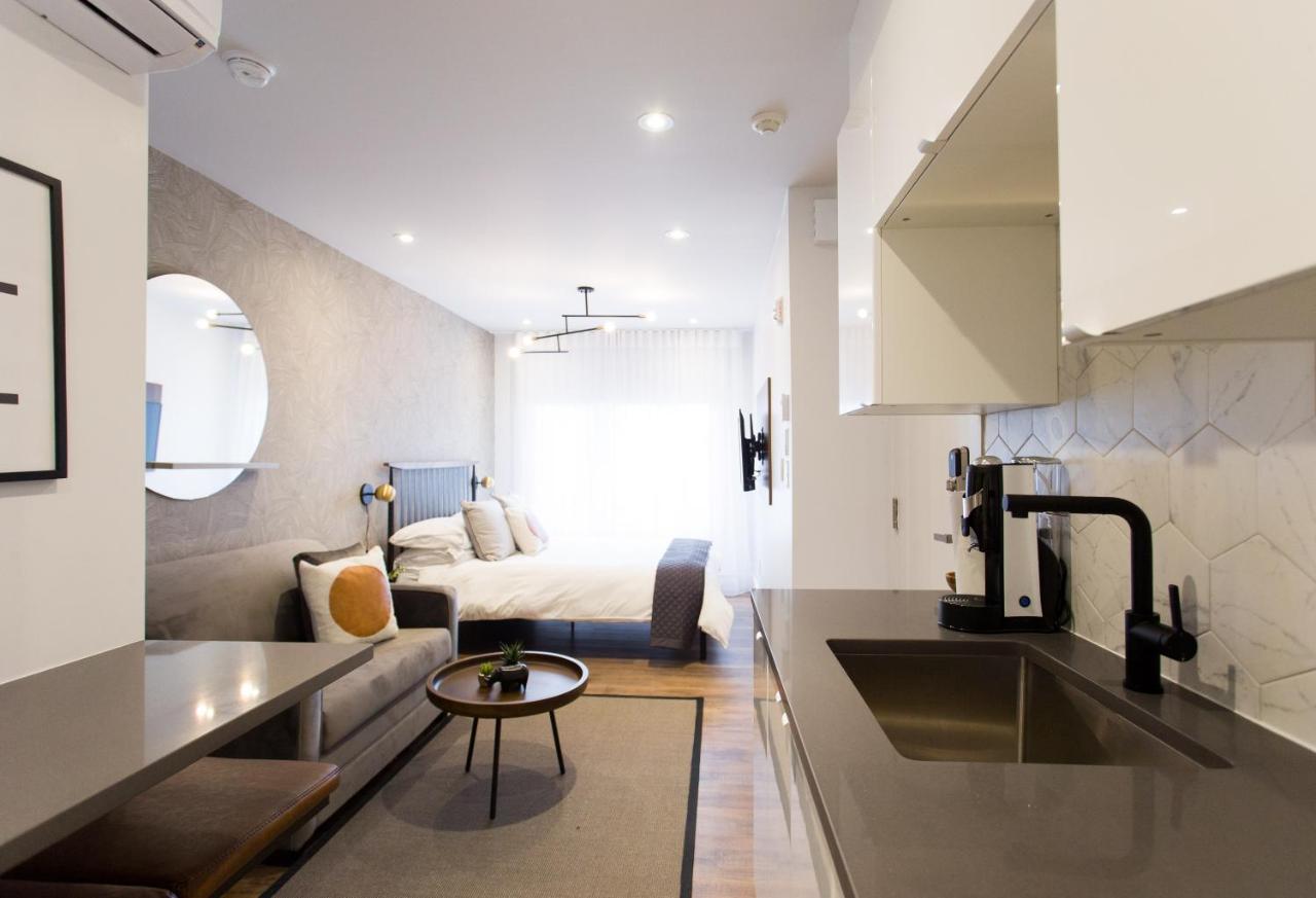 Blue Oasis With Full Kitchen And Bath By Den Apartment