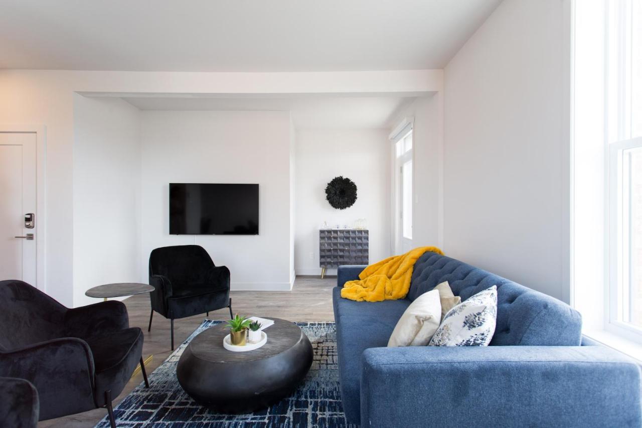 Stunning 1 Bedroom In Mile End By Den * Montreal