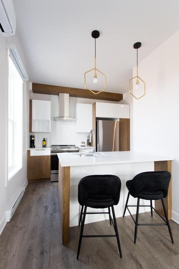 Stunning 1 Bedroom In Mile End By Den Apartment Montreal