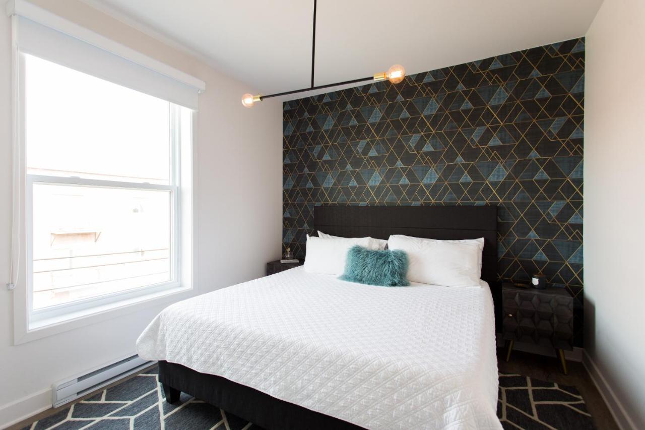 Stunning 1 Bedroom In Mile End By Den Montreal