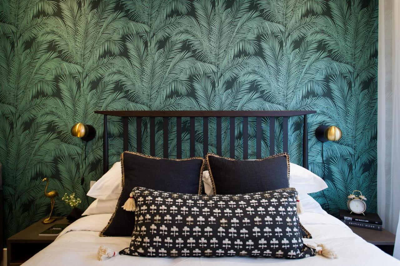 Palms Steps From Jeantalon Market Full Bath By Den *