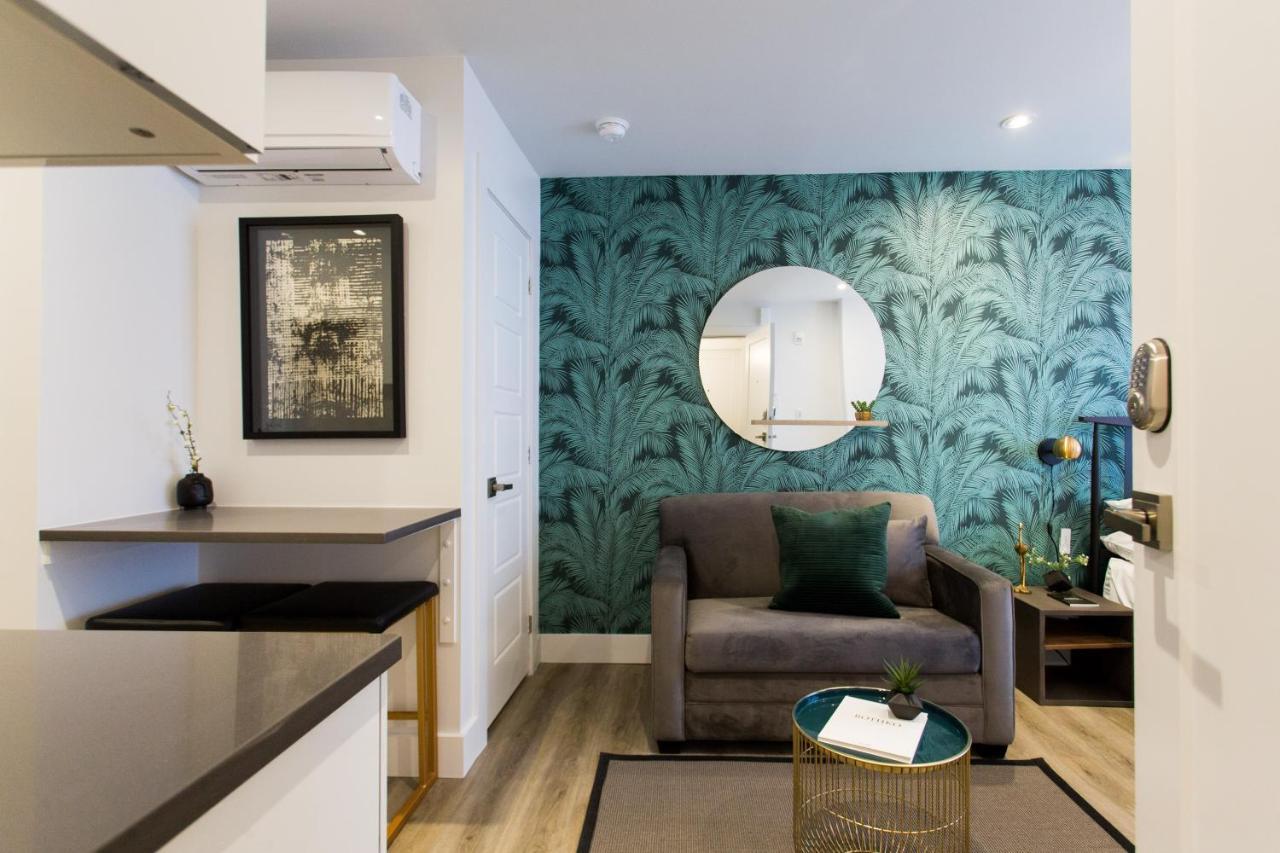 Palms Steps From Jeantalon Market Full Bath By Den *