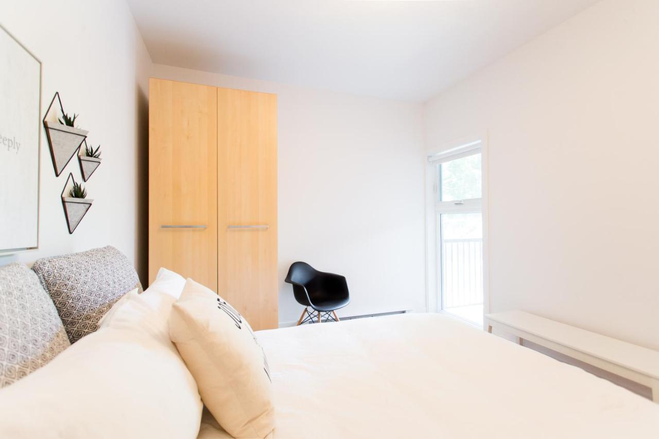Exquisite Modern In Little Italy By Den Apartment