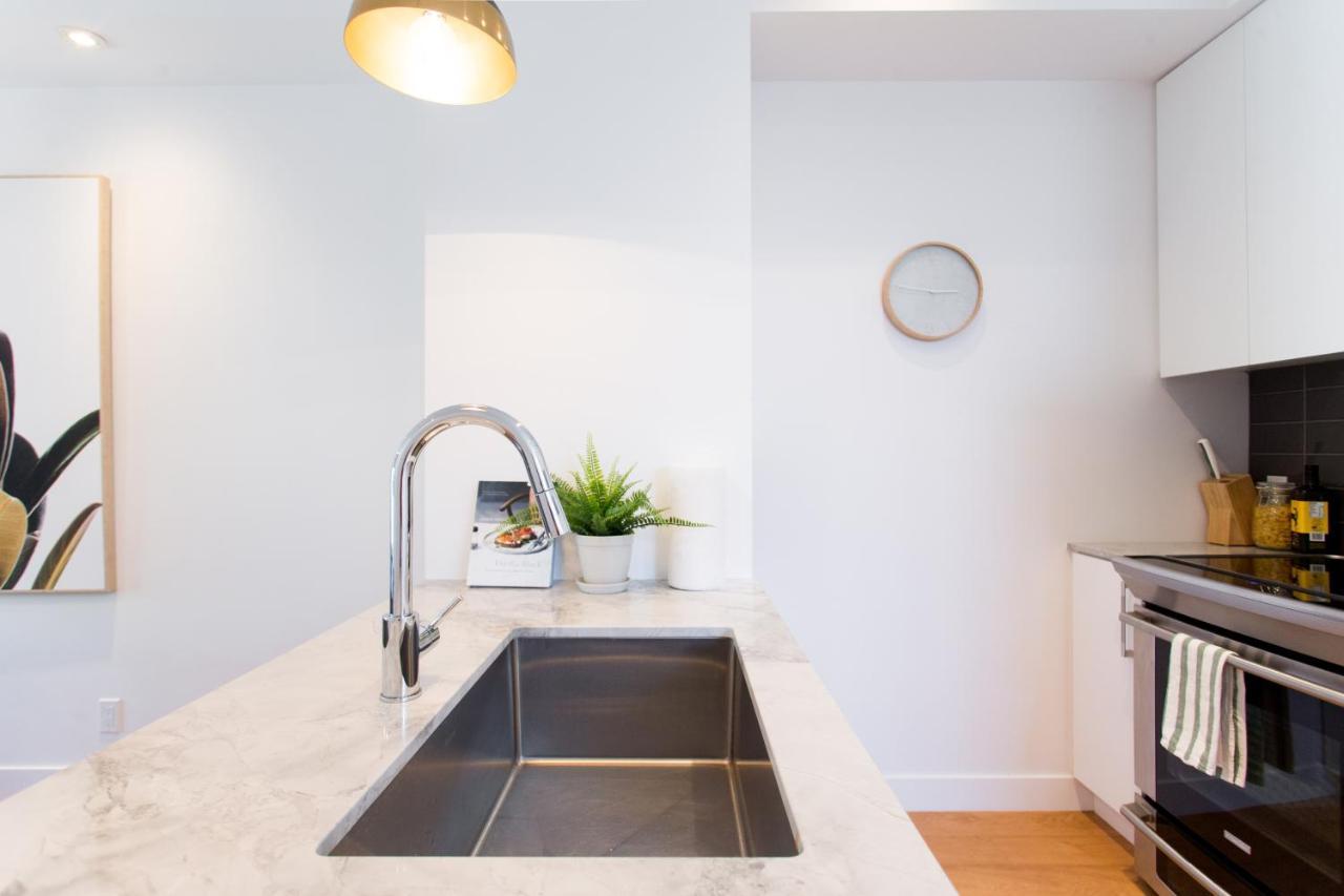 Exquisite Modern In Little Italy By Den Apartment