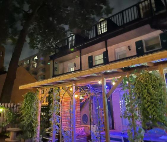 L'hotel Particulier Griffintown Bed & Breakfast *