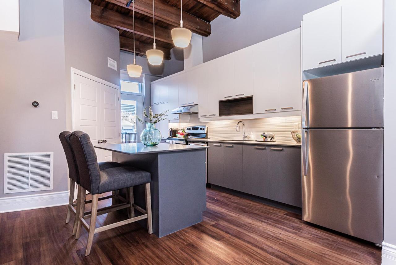 Family Friendly 3-bedroom Beauty In Le Plateau By Denstays